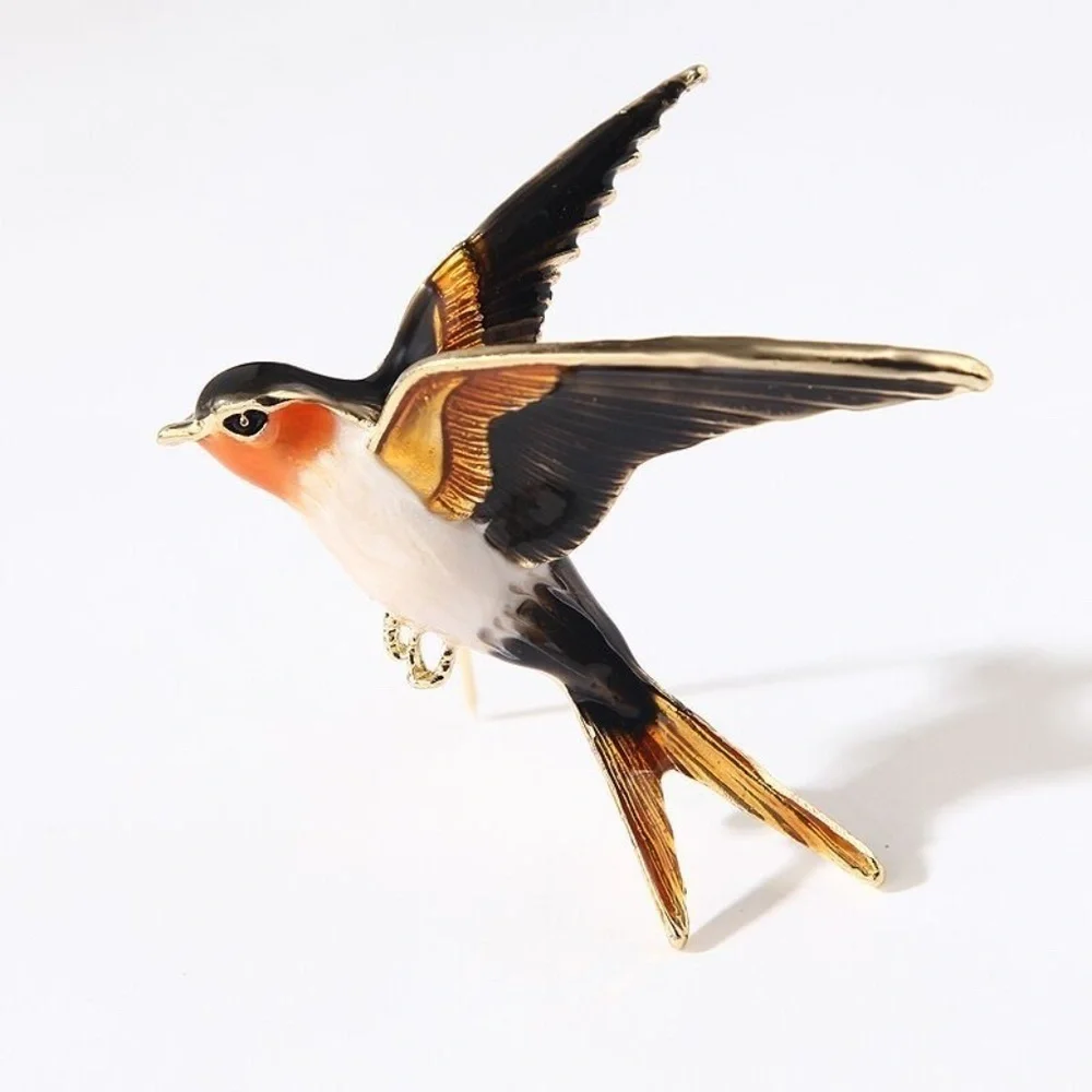 *EYDIE* White x Brown Creative Bird Shaped Design Fashion Brooch